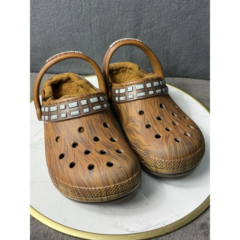 Crocs Star Wars Chewbacca Classic Lined Clog Mens 6 Womens 8 Brown Fleece Fur GC